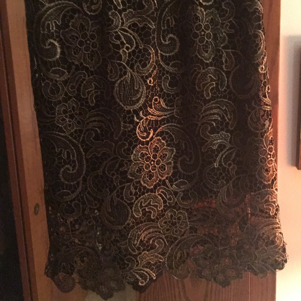 paisely Black & gold skirt